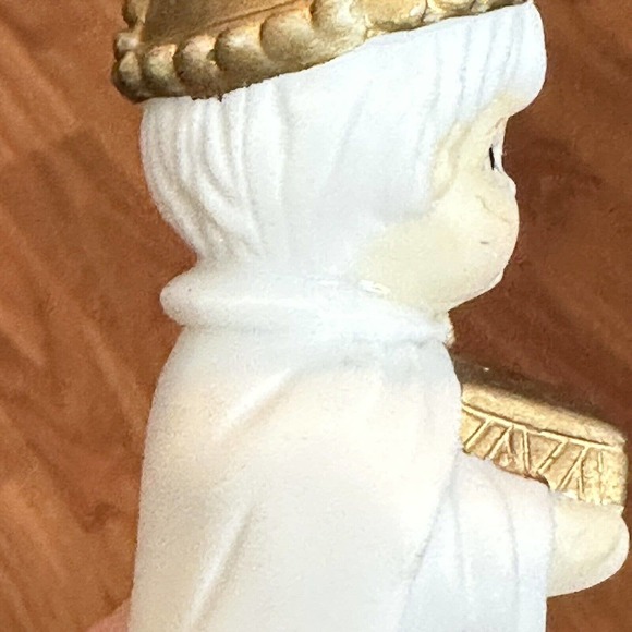 Vintage 10 Piece Juvenile Nativity Scene Fine Porcelain Figurines - Picture 8 of 9